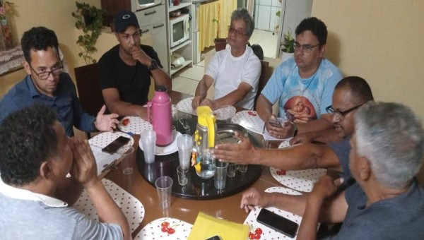 CONSÓRCIO DOS VEÍCULOS DE COMUNICAÇÕES DO MUNICÍPIO DE ÁGUAS LINDAS DE GOIÁS SE REÚNE PARA ANALISAR A ATUAL SITUAÇÃO DA IMPRENSA LOCAL,