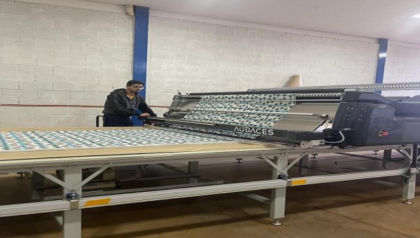 Cinturão da moda em Águas Lindas está mudando vidas